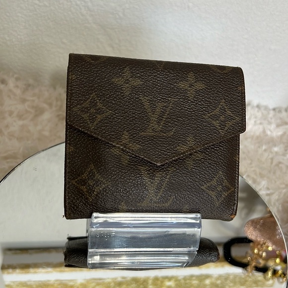 Authentic Louis Vuitton Monogram Elise Wallet - Picture 1 of 13